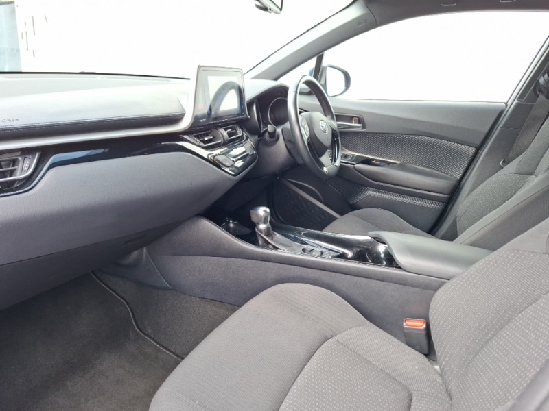 Used Toyota C-HR 2018 for sale - 77690027: Photo 5