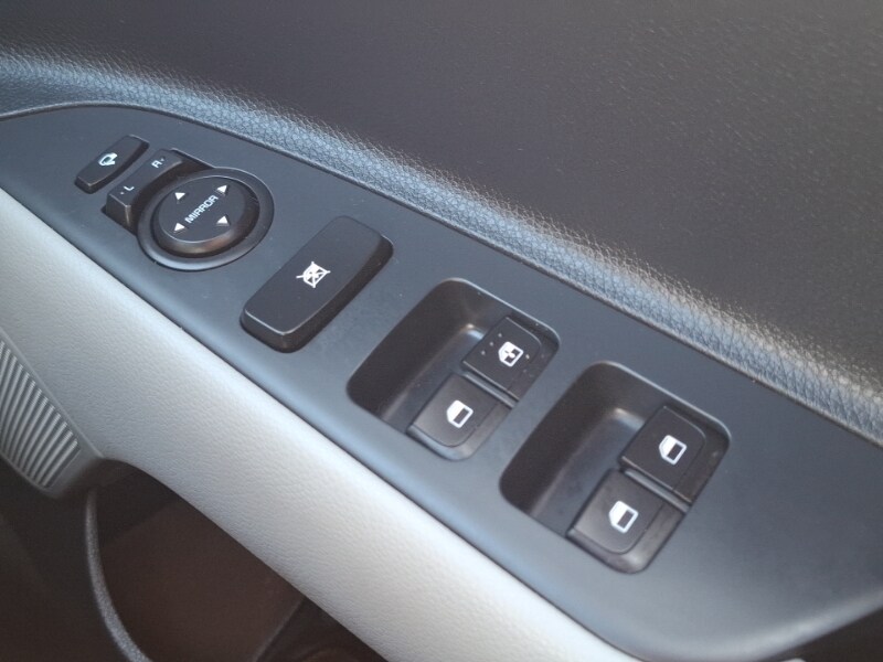 Used Kia Stonic 2024 for sale - 76058997: Photo 19