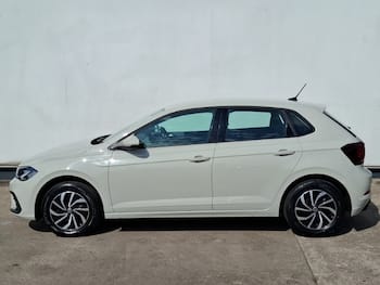 Used Volkswagen Polo 2024 for sale - 79642286: Photo