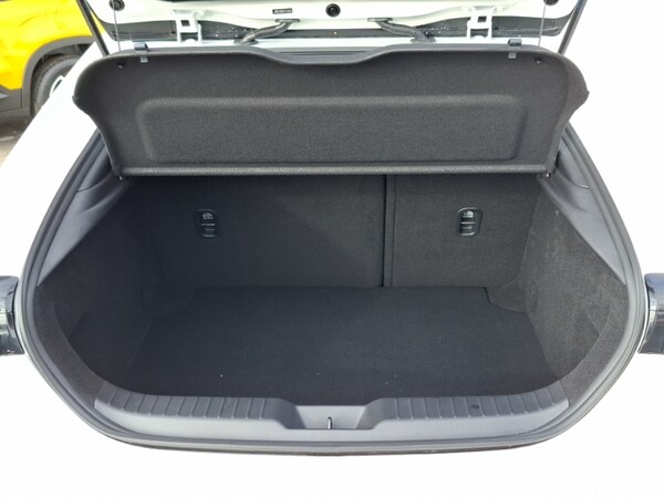 Used Mazda Mazda3 2025 for sale - 76264810: Photo 8