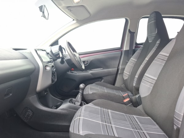 Used Peugeot 108 2018 for sale - 76294286: Photo 5