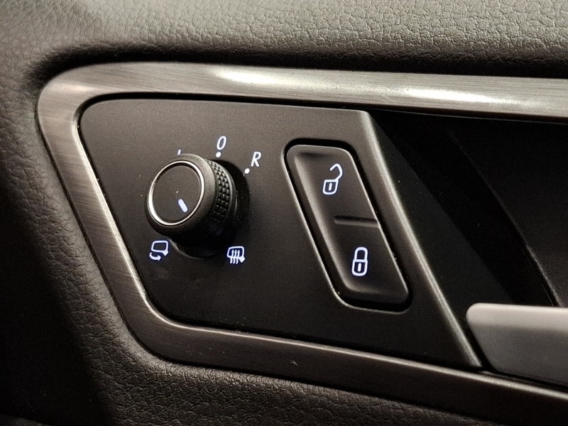 Used Volkswagen Golf 2019 for sale - 77380102: Photo 19