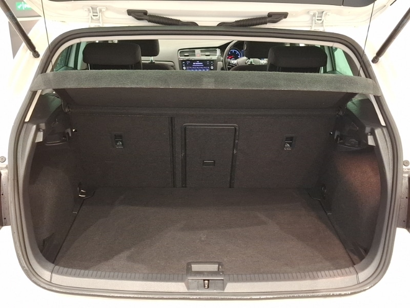 Used Volkswagen Golf 2019 for sale - 77380102: Photo 8