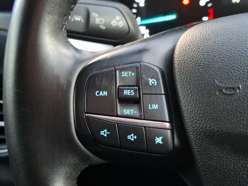 Used Ford Focus 2022 for sale - 76860500: Photo 16