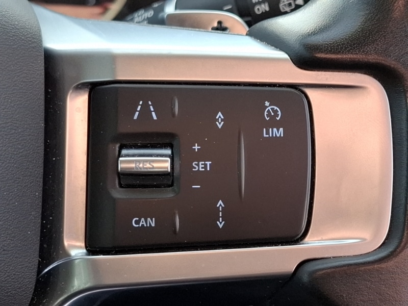 Used Land Rover Discovery 2023 for sale - 77751273: Photo 17