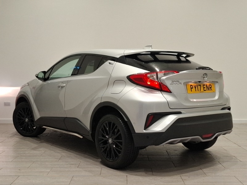 Used Toyota C-HR 2017 for sale - 77300110: Photo 3