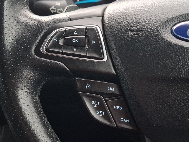 Used Ford Focus 2017 for sale - 77652304: Photo 16