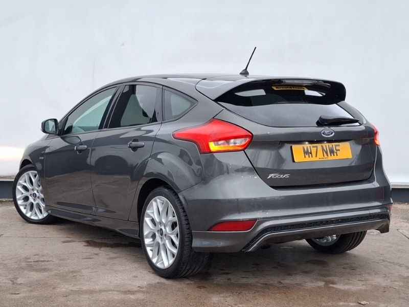Used Ford Focus 2017 for sale - 77652304: Photo 3
