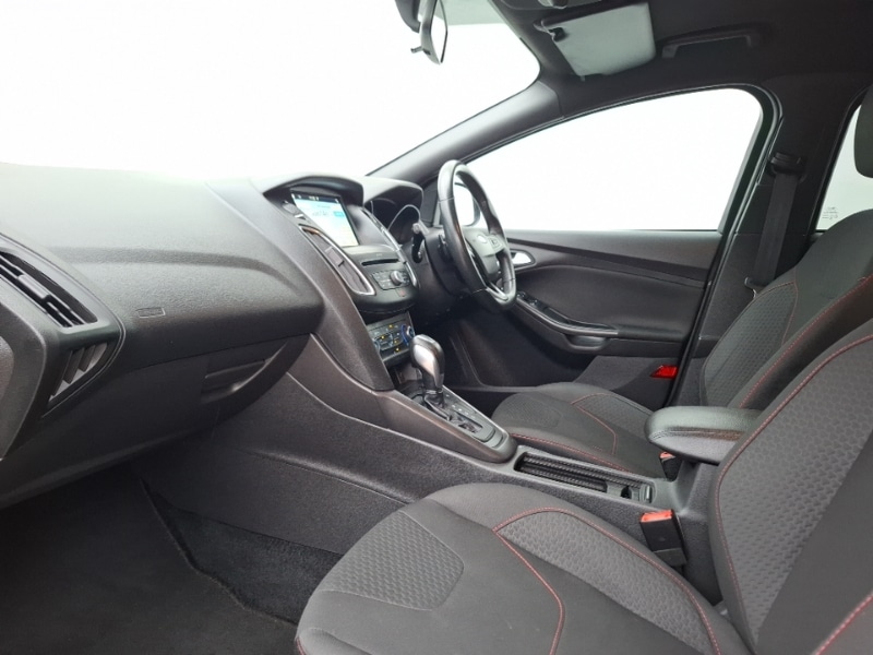 Used Ford Focus 2017 for sale - 77652304: Photo 5