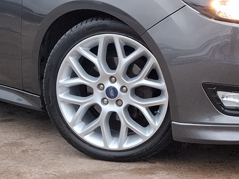 Used Ford Focus 2017 for sale - 77652304: Photo 9