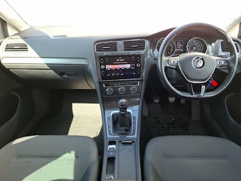 Used Volkswagen Golf 2019 for sale - 75530487: Photo