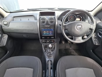 Used Dacia Duster 2017 for sale - 78740355: Photo