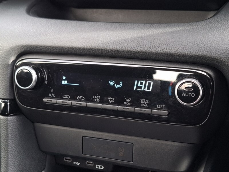 Used Mazda Mazda2 HYBRID 2024 for sale - 76465381: Photo 13