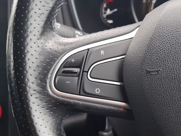 Used Renault Megane 2017 for sale - 76150472: Photo 15