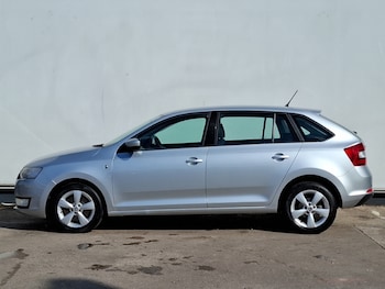 Used Skoda Rapid Spaceback 2014 for sale - 79311018: Photo