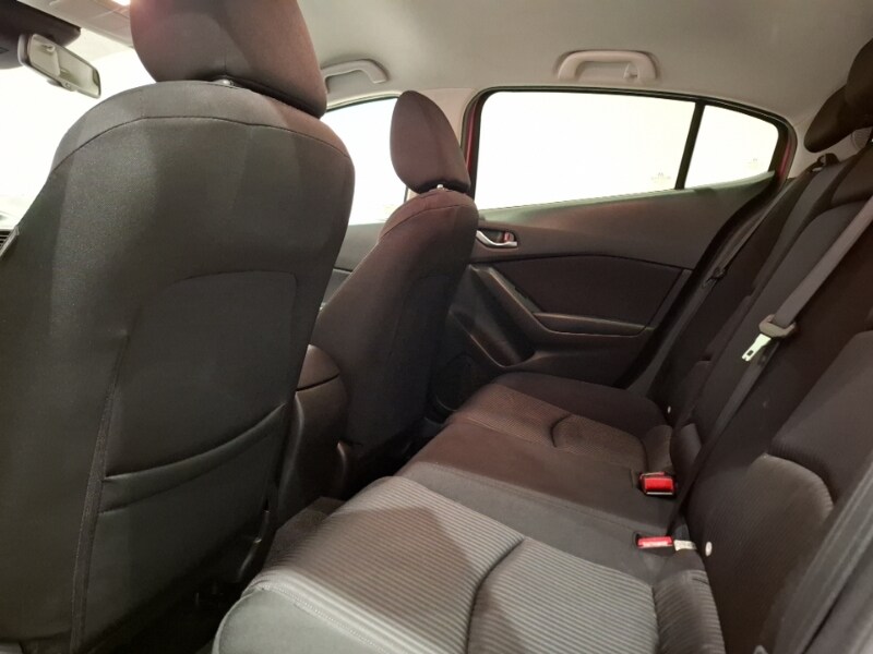 Used Mazda Mazda3 2016 for sale - 77300100: Photo 6