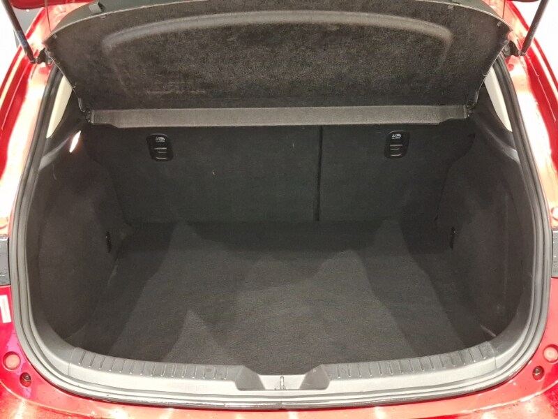 Used Mazda Mazda3 2016 for sale - 77300100: Photo 8