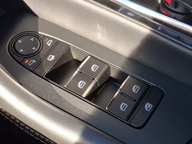 Used Mazda CX-60 2025 for sale - 76217877: Photo 19