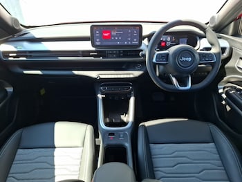Used Jeep Avenger 2025 for sale - 79247401: Photo
