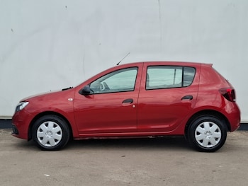 Used Dacia Sandero 2017 for sale - 78848972: Photo