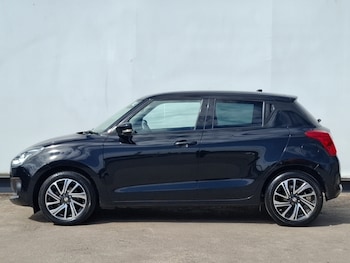 Used Suzuki Swift 2023 for sale - 79433410: Photo