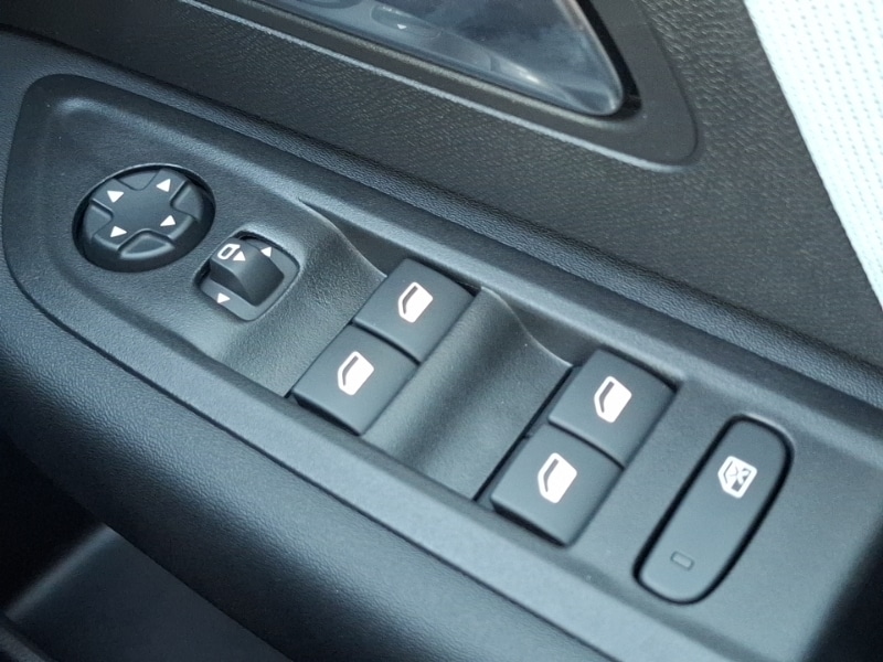 Used Citroen C4 2025 for sale - 76387945: Photo 17