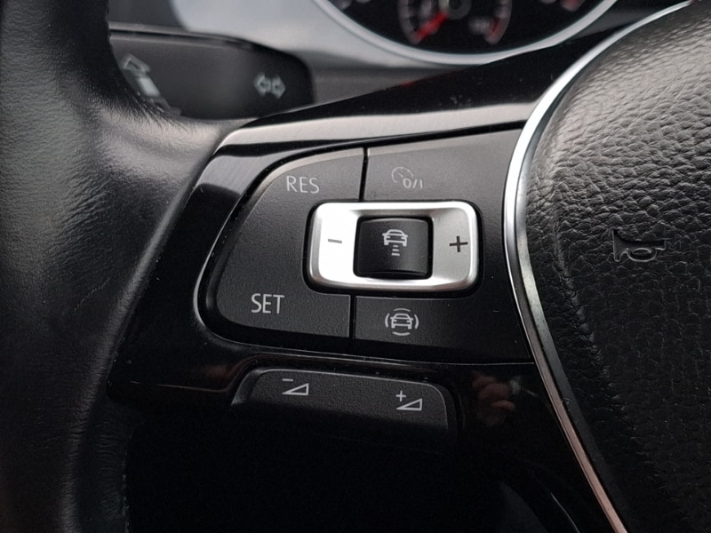 Used Volkswagen Golf 2018 for sale - 77816639: Photo 17