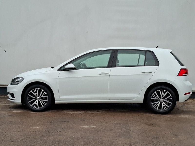 Used Volkswagen Golf 2018 for sale - 77816639: Photo 4