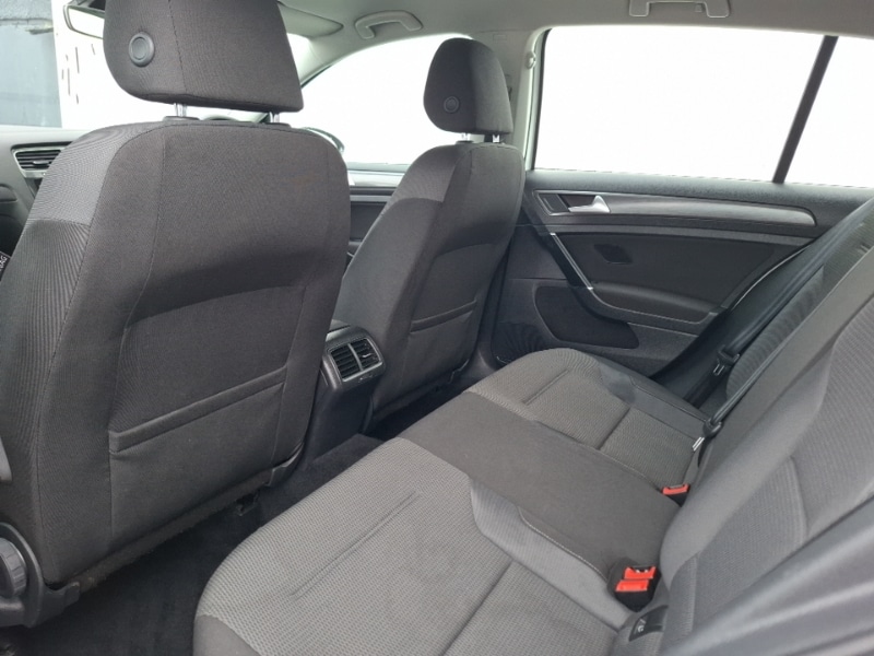 Used Volkswagen Golf 2018 for sale - 77816639: Photo 6
