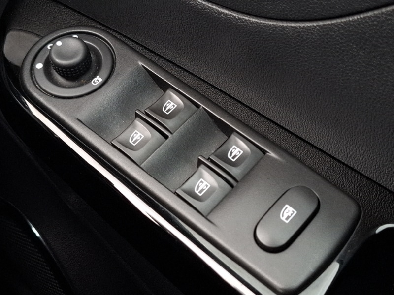 Used Renault Captur 2017 for sale - 77623664: Photo 19