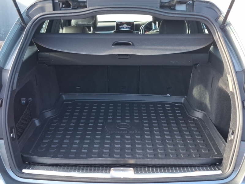 Used Mercedes-Benz C Class 2017 for sale - 76414658: Photo 8