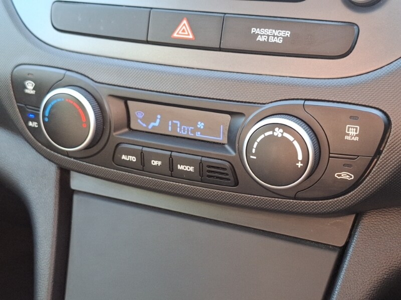 Used Hyundai i10 2018 for sale - 78147352: Photo 12