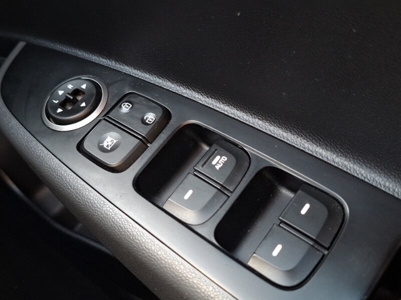 Used Hyundai i10 2018 for sale - 78147352: Photo 19