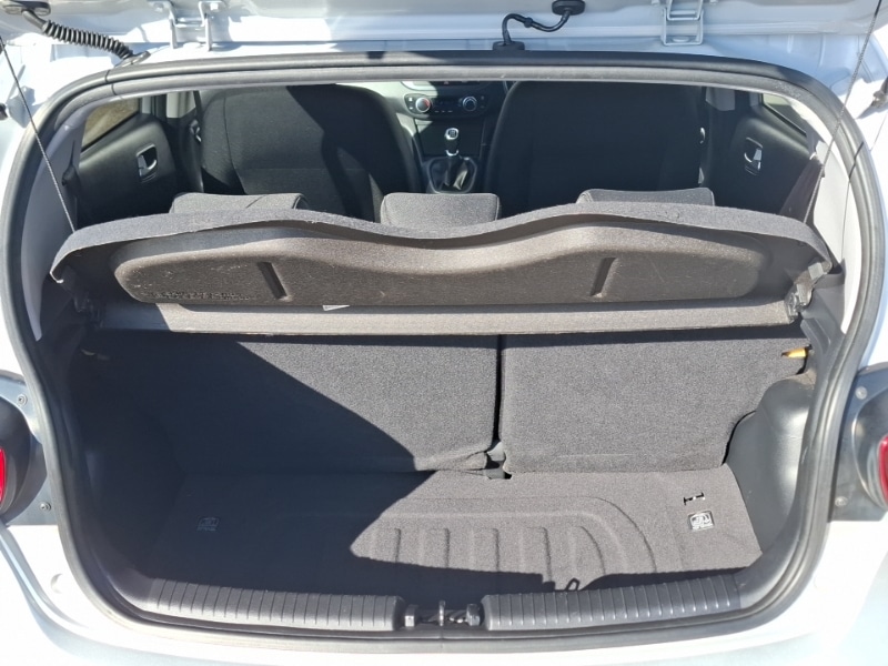 Used Hyundai i10 2018 for sale - 78147352: Photo 8