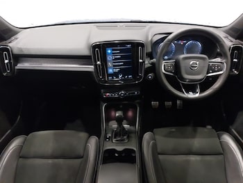 Used Volvo XC40 2020 for sale - 76183328: Photo 2