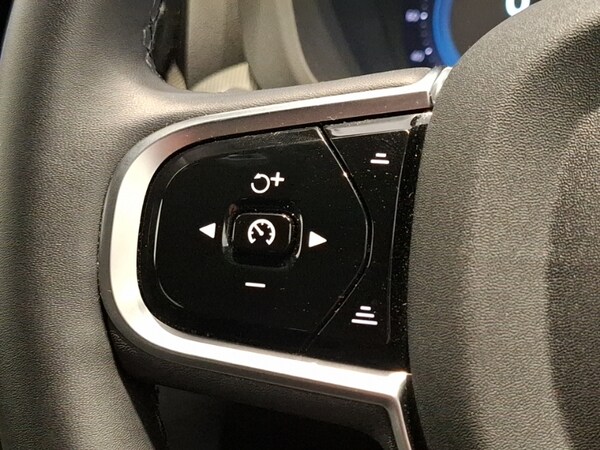 Used Volvo XC60 2024 for sale - 75780703: Photo 15
