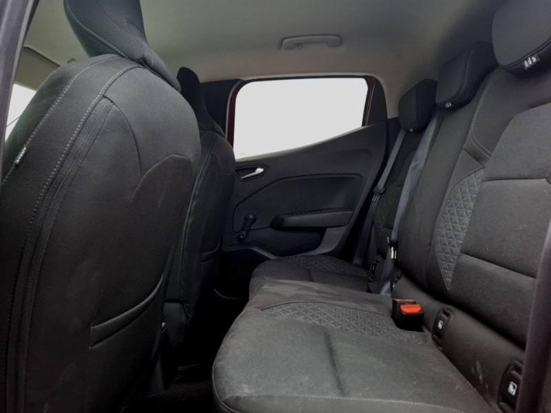 Used Renault Clio 2020 for sale - 76785621: Photo 6