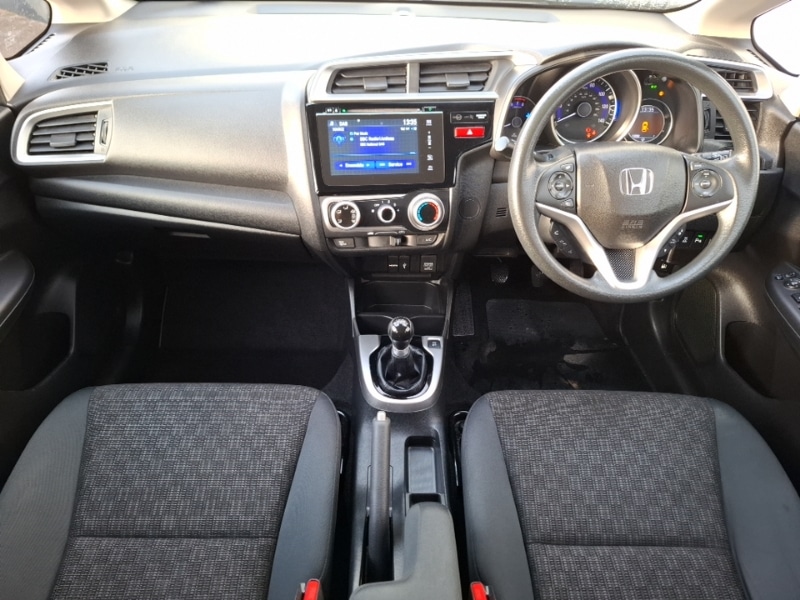 Used Honda Jazz 2017 for sale - 77053159: Photo 2