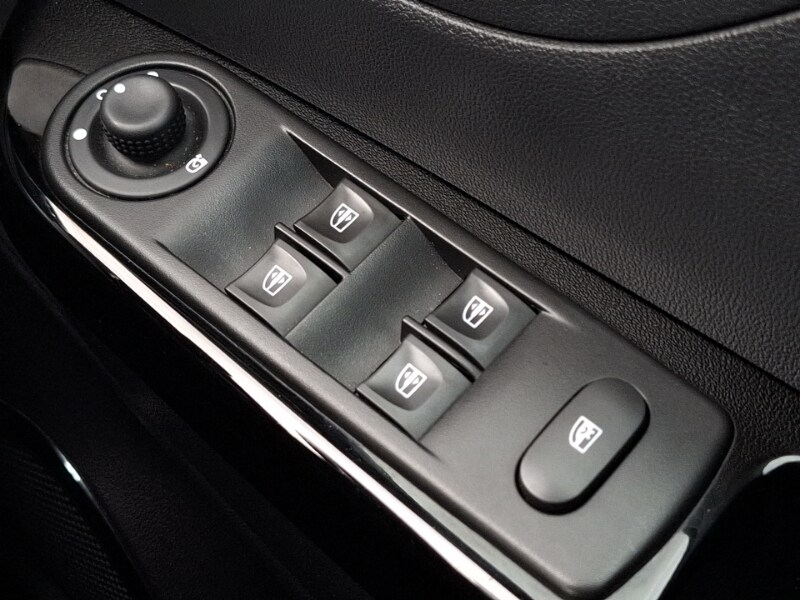 Used Renault Captur 2017 for sale - 77664201: Photo 19