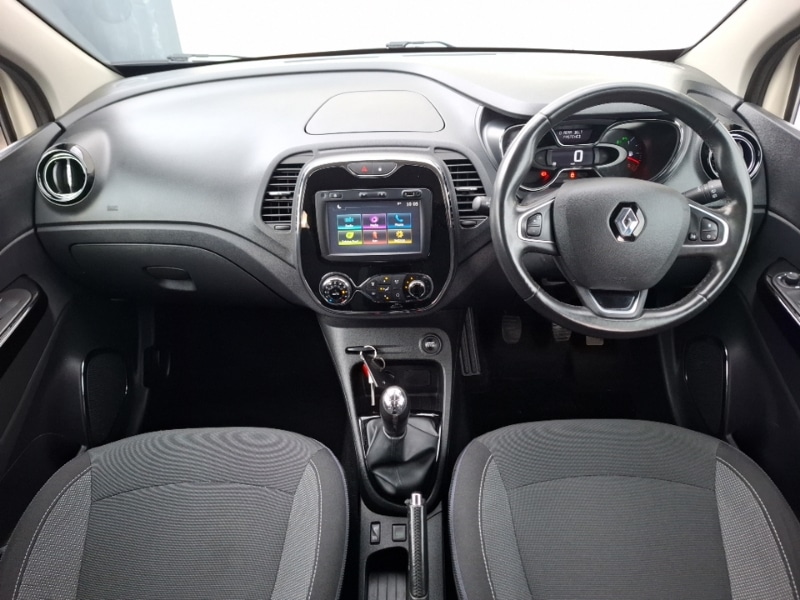 Used Renault Captur 2017 for sale - 77664201: Photo 2