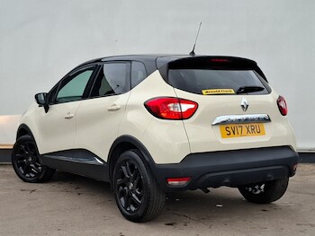Used Renault Captur 2017 for sale - 77664201: Photo