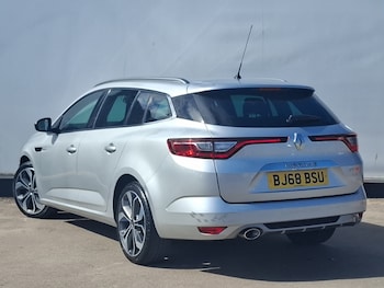 Used Renault Megane 2018 for sale - 78595523: Photo