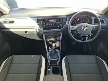 Used Volkswagen T-Roc 2021 for sale - 77907836: Photo