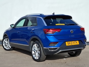 Used Volkswagen T-Roc 2021 for sale - 77907836: Photo