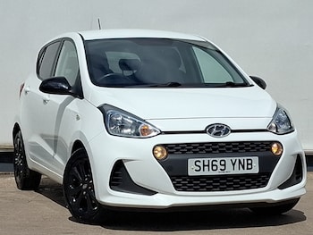 Used Hyundai i10 2019 for sale - 78973192: Photo