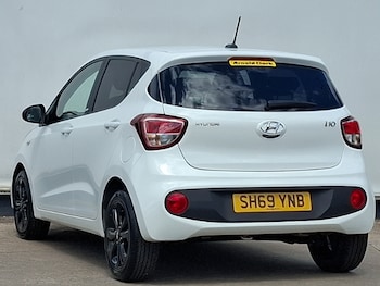 Used Hyundai i10 2019 for sale - 78973192: Photo