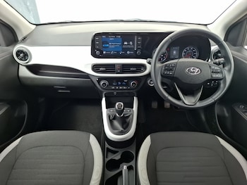 Used Hyundai i10 2023 for sale - 78441435: Photo