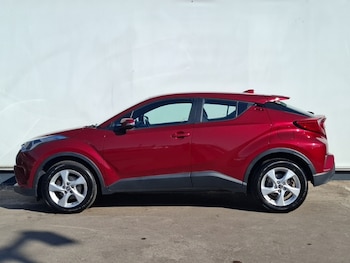 Used Toyota C-HR 2019 for sale - 78735588: Photo