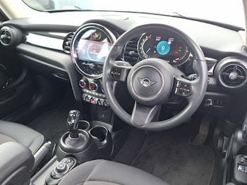 Used MINI Hatch 2023 for sale - 79615496: Photo