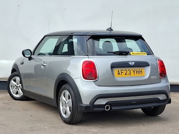 Used MINI Hatch 2023 for sale - 79615496: Photo